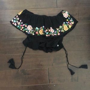Gauze off the shoulder floral crop top